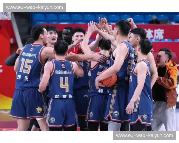 乘风破浪,铸就辉煌:同曦男篮与四川男篮的对决,一场不容错过的篮球盛宴!